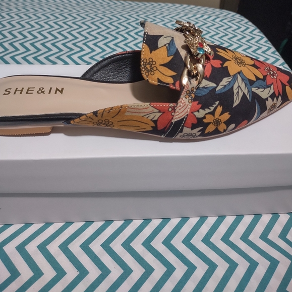 Jeweled Embellished Mule - Picture 3 of 6